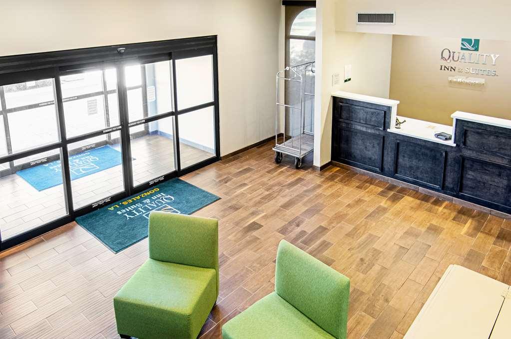 Quality Inn & Suites Near Tanger Outlet Mall Gonzales Interieur foto