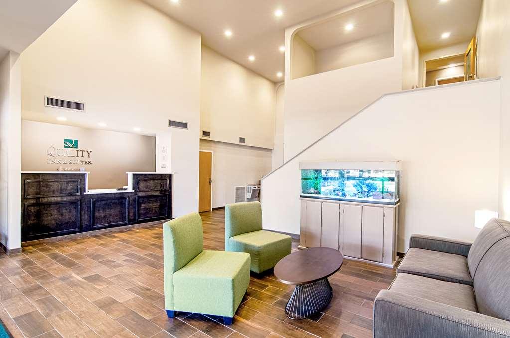 Quality Inn & Suites Near Tanger Outlet Mall Gonzales Interieur foto