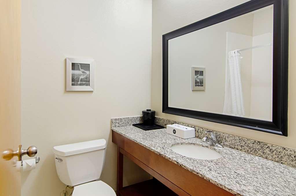 Quality Inn & Suites Near Tanger Outlet Mall Gonzales Kamer foto